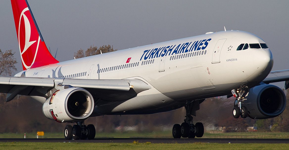 Самолет Turkish Airlines попал в сильную турбулентность, пострадали 6 человек