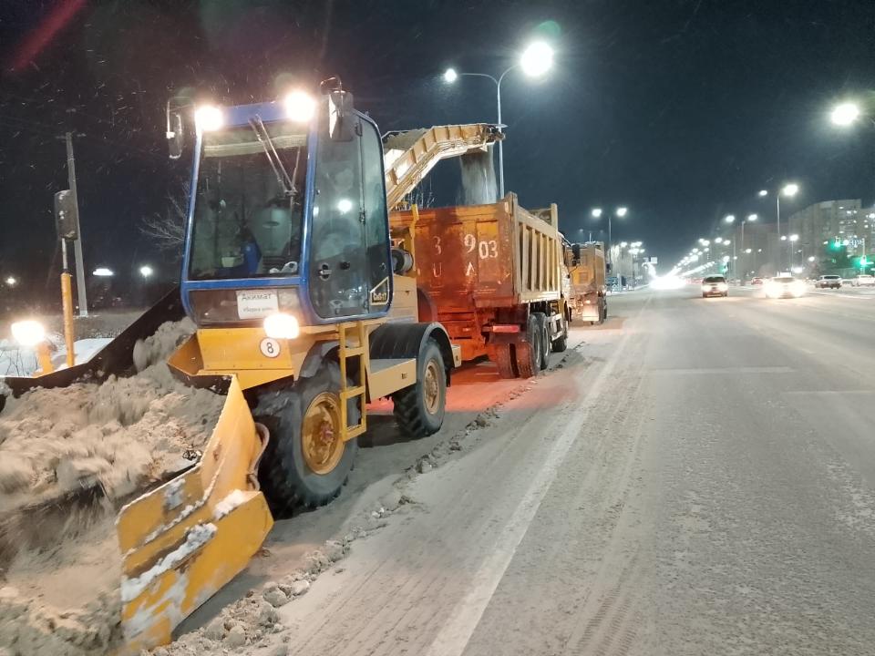 В столице за ночь вывезли более 22 тысяч кубометров снега