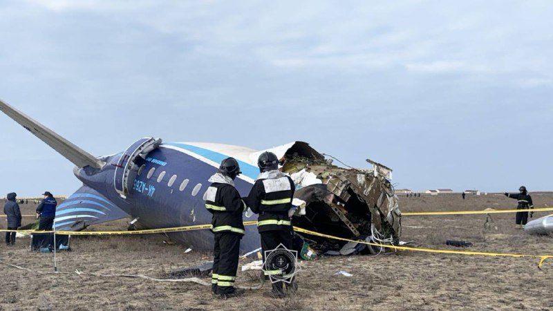 Появился список выживших после крушения самолета близ Актау