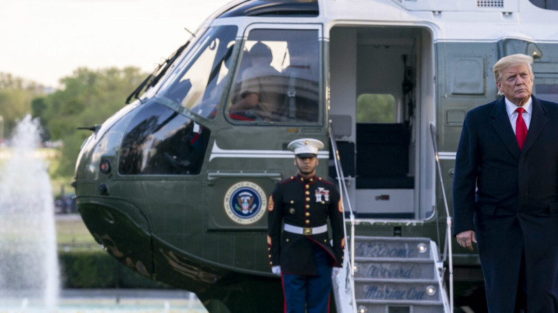 Трамп переехал в военный госпиталь и записал видеообращение