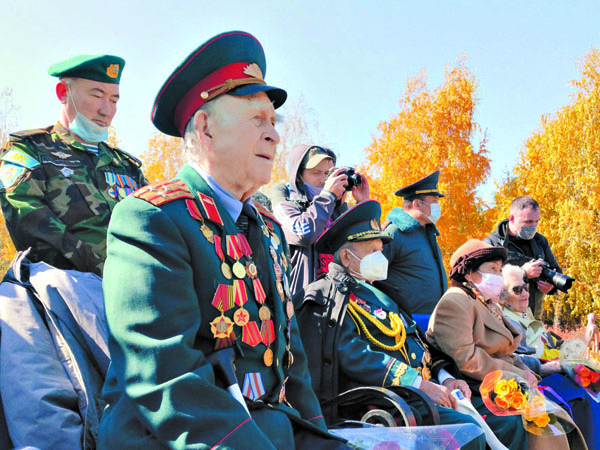 Аллея в память о войне