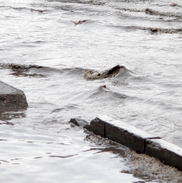 Чистая энергия на грязной воде