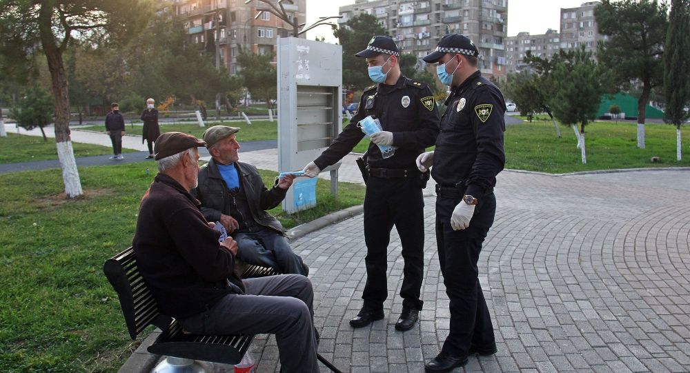 В Грузии ввели комендантский час из-за коронавируса