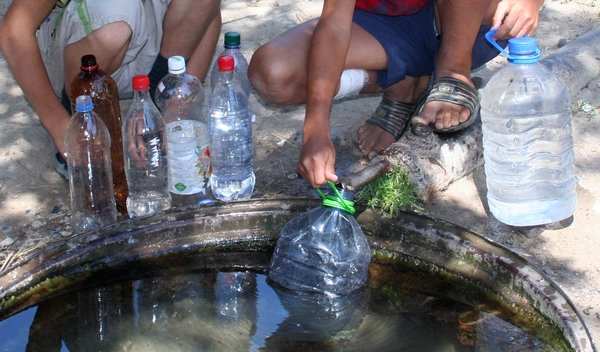 Ядовитая вода: десятки лет грунтовые воды в Казахстане заражаются отходами жизнедеятельности человека