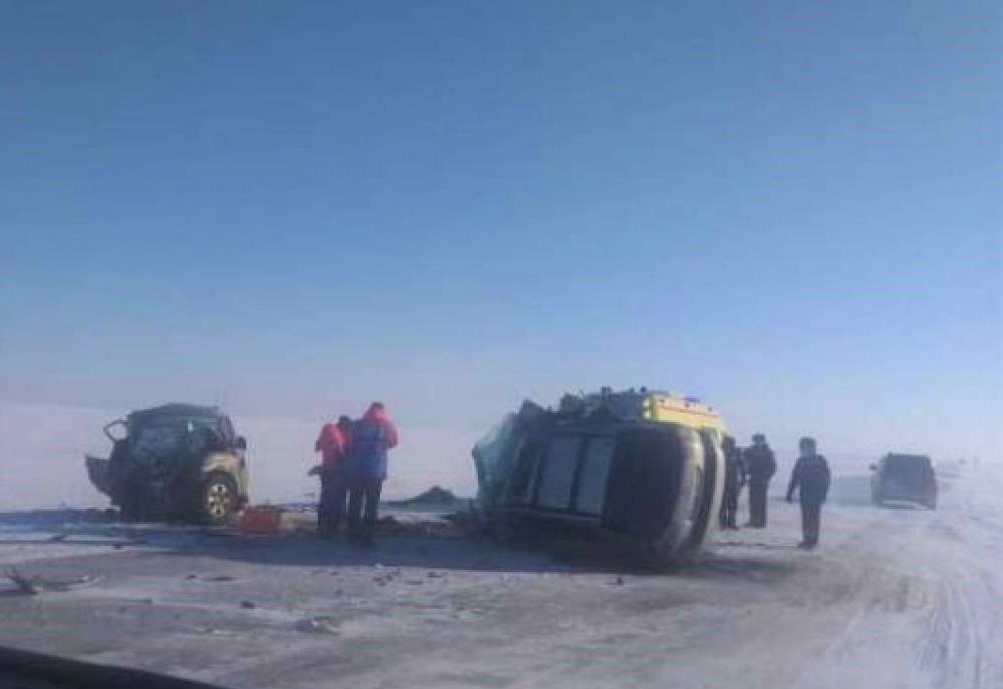 В Костанайской области лоб в лоб столкнулись два джипа