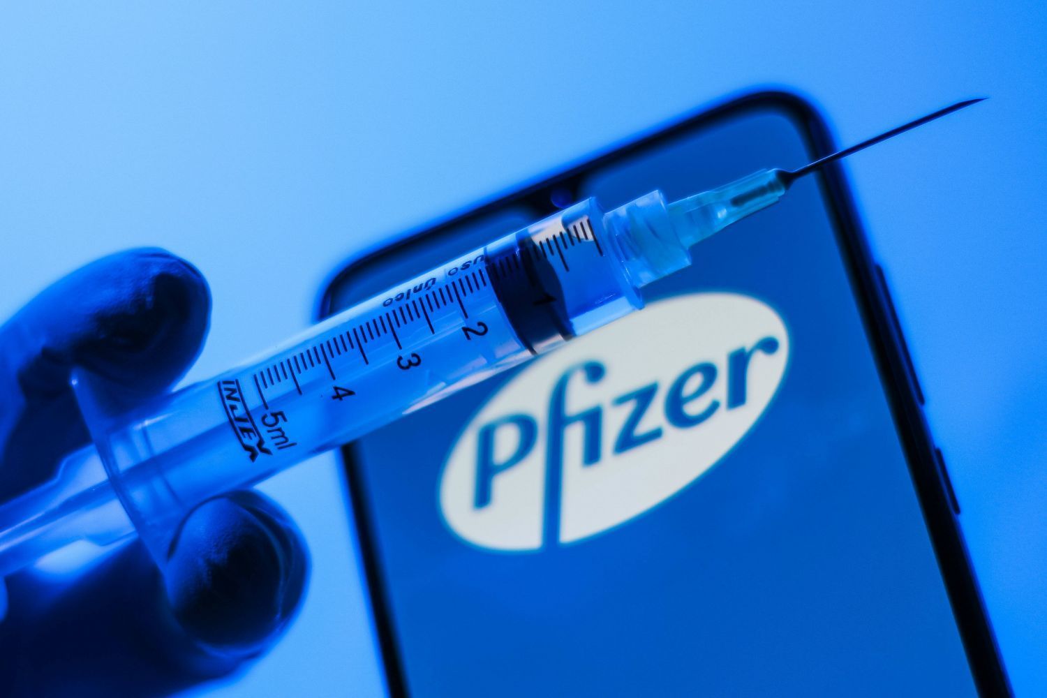 В Мексике и Польше обнаружили подделку вакцины Pfizer