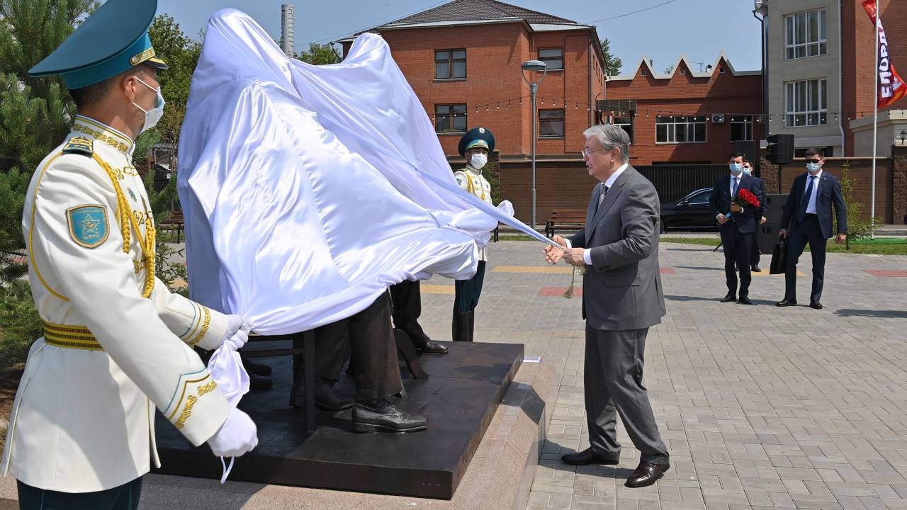 Касым-Жомарт Токаев откроет памятник Абаю в Сеуле