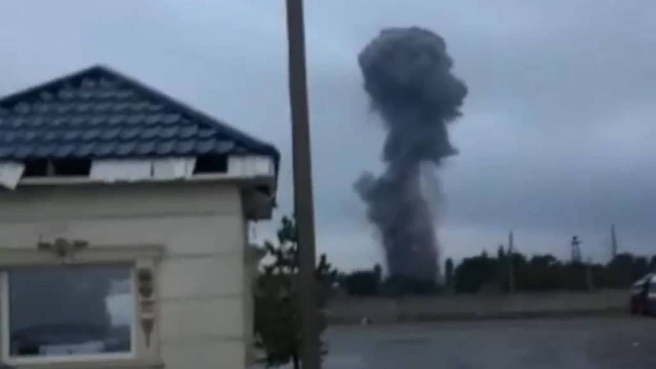 В Казнет попало видео очередного взрыва на складе боеприпасов