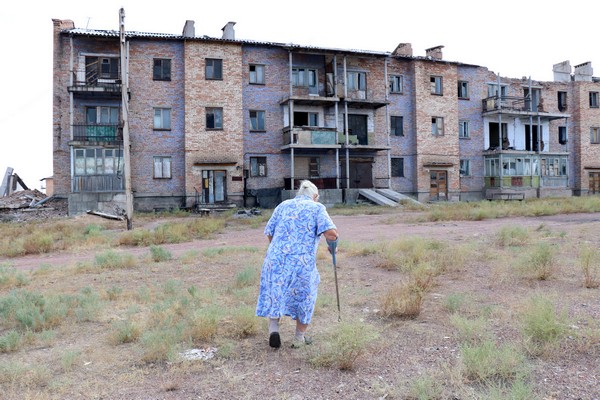 “Пришел аким, сфотографировал мои документы. Ничего хорошего теперь не жду”: жители развалин Мирного