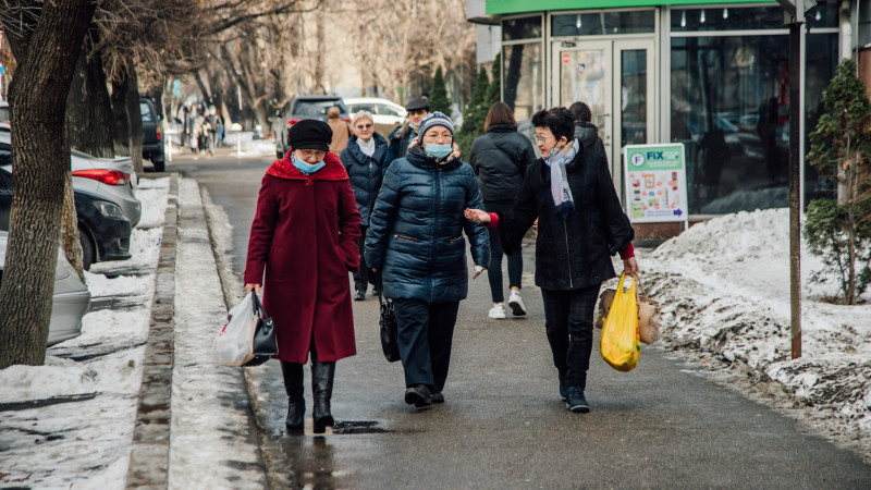 В Казахстане снизилось суточное число заболевших коронавирусом 