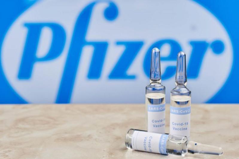 В РК более 76 тысяч подростков вакцинированы Pfizer