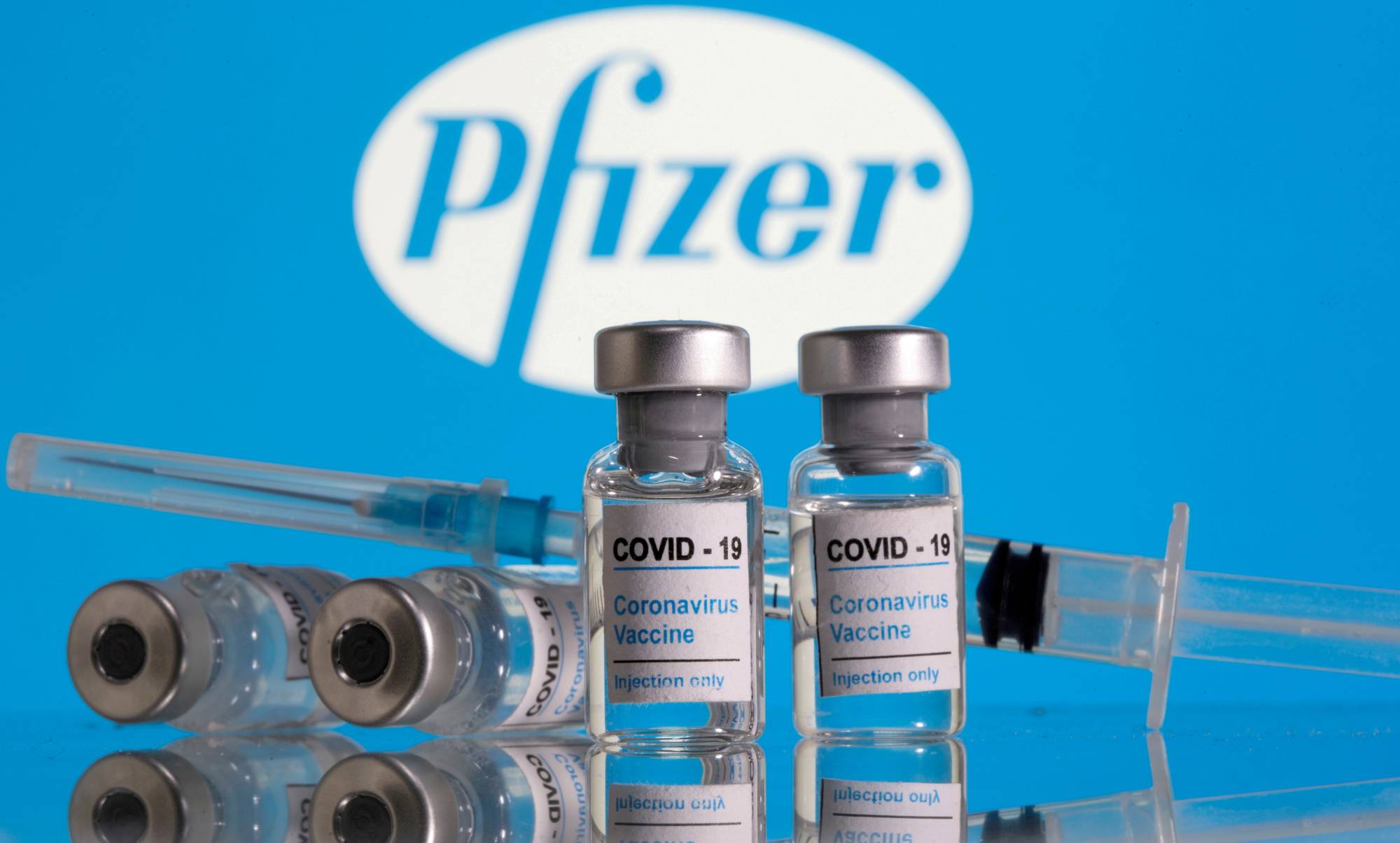 Две дозы вакцины Pfizer признали малоэффективными для детей от двух лет