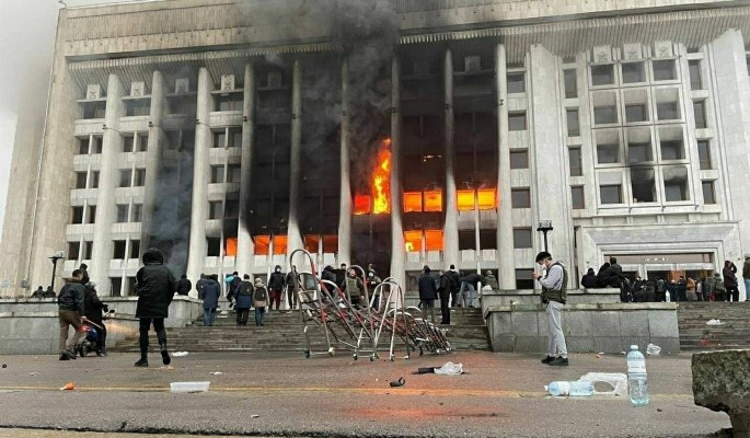 "Кто-то из руководства спецслужб намеренно ломал план действия войск": подполковник рассказал свою версию о беспорядках в Алматы