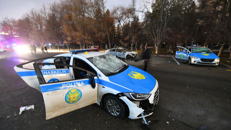 Алматинская полиция нашла места захоронения боевиков