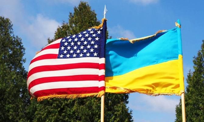 Посольство США в Киеве призвало своих граждан покинуть Украину