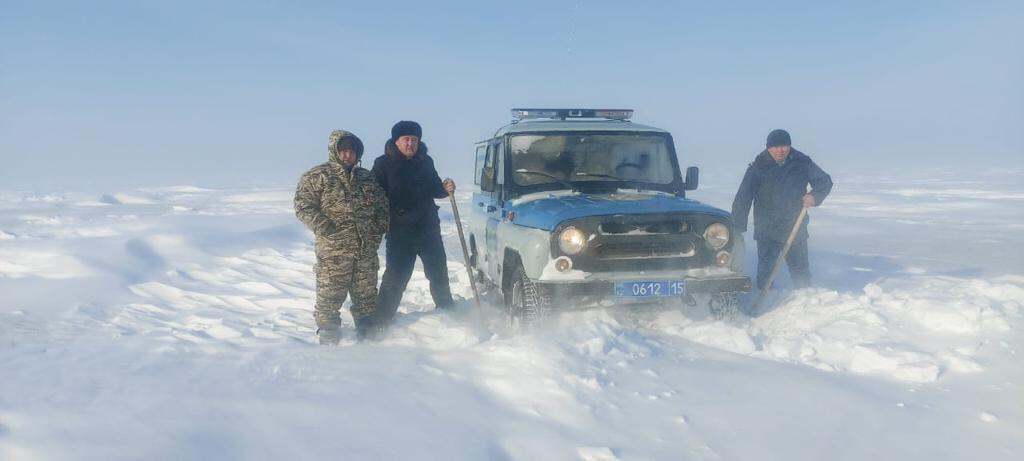 В СКО мужчина около суток провел в степи