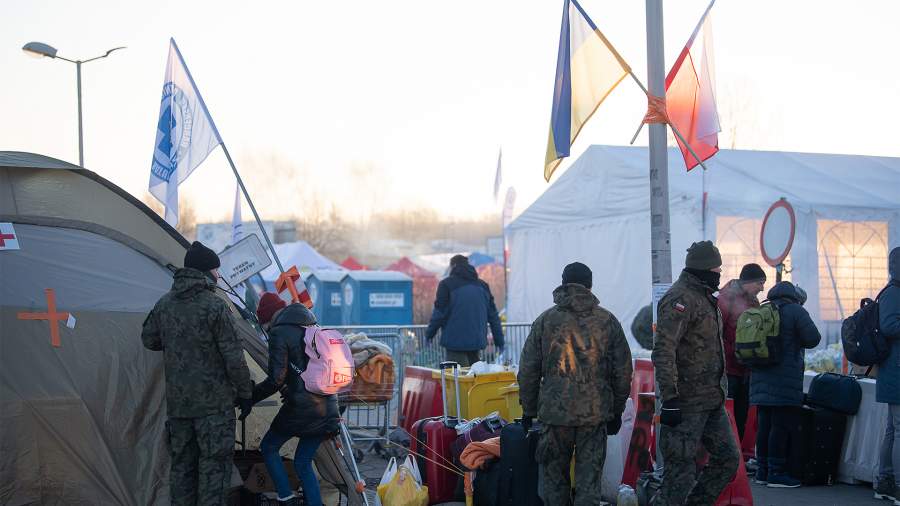 Более половины граждан Польши поддержали отправку миротворцев в Украину