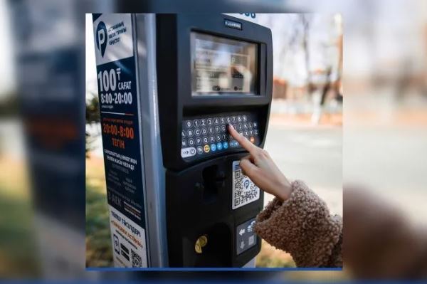 В столице на платных парковках появится синяя дорожная разметка