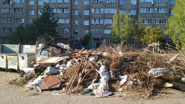 После субботников Петропавловск утонул в мусоре 