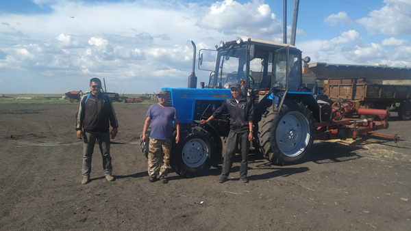 Загадки глубинки на Севере Казахстана: вместо водки в ауле - элитные дома