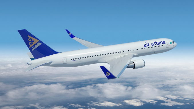 В самолет Air Astana попала птица