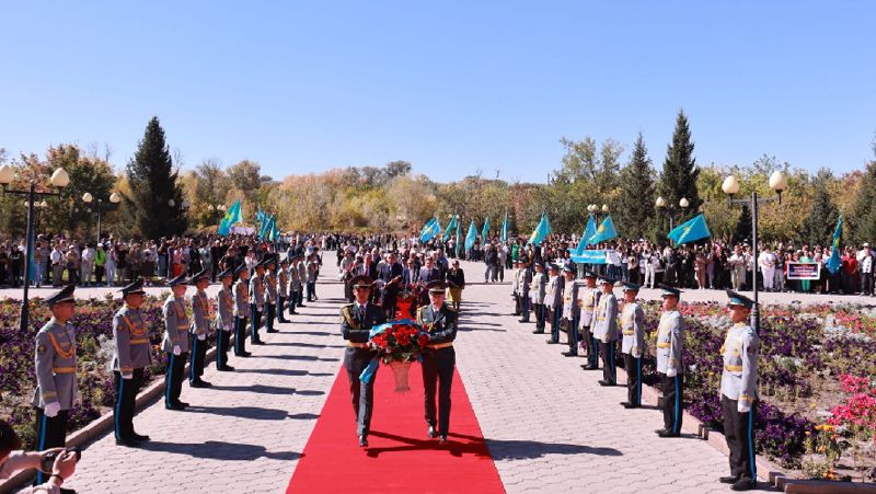 В Семее почтили минутой молчания память жертв ядерных испытаний