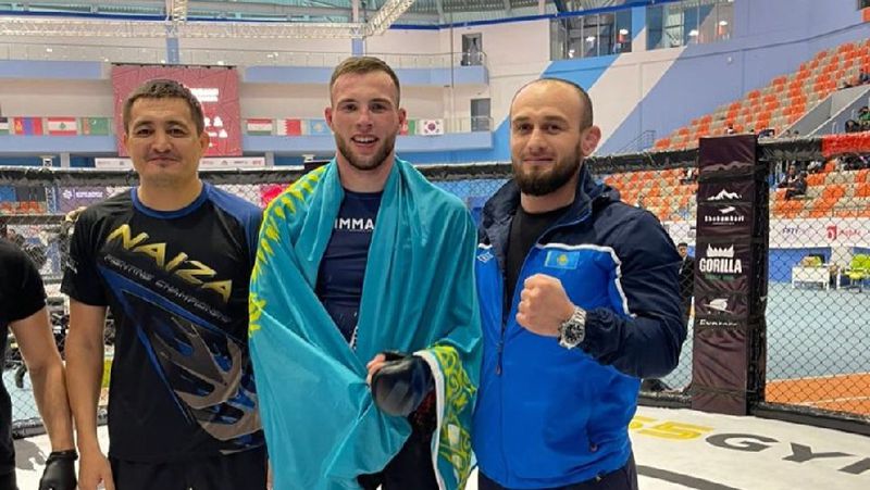 Казахстанец совершил громкий апсет на чемпионате Азии по ММА