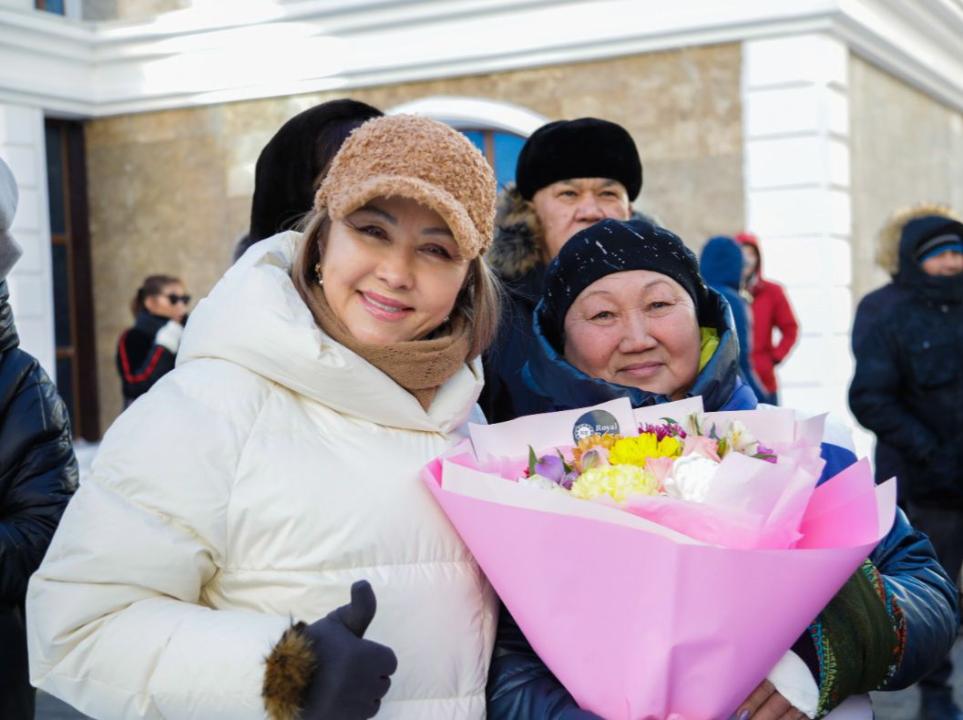 Свыше 300 семей-дольщиков получили ключи от квартир в Астане