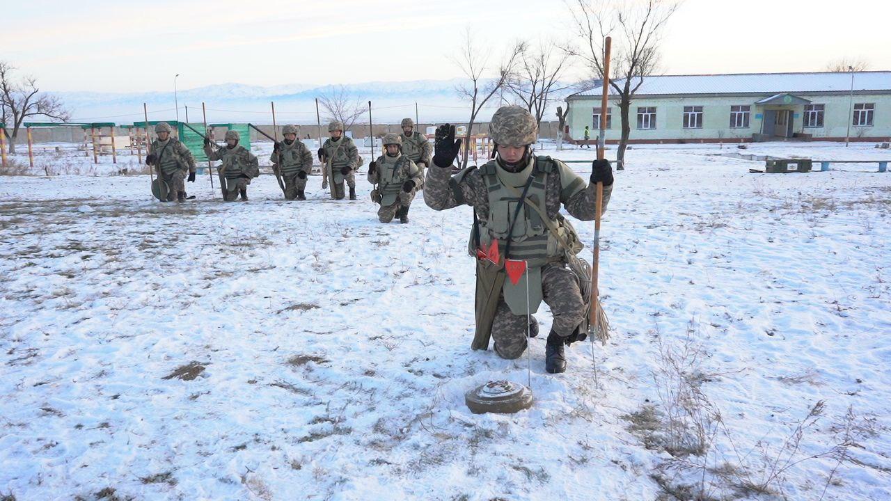 Отслужившим в армии открывается прямая дорога в высшие военные учебные заведения