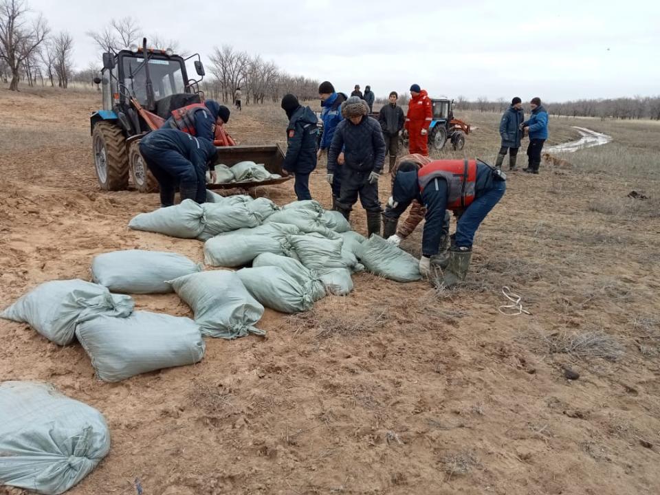 В ЗКО во время противопаводковых мероприятиях откачали более 75 000 куб. м воды