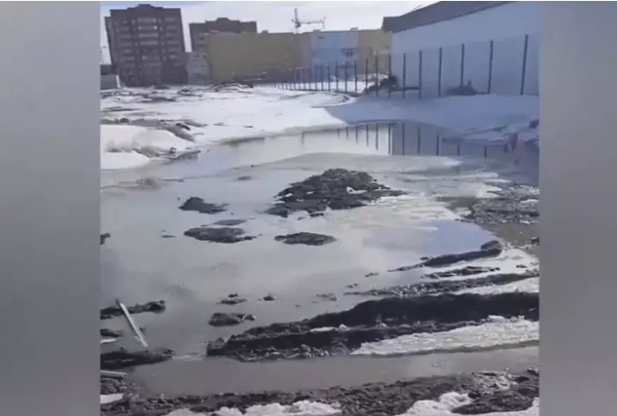 В Кокшетау новостройка тонет в грязи