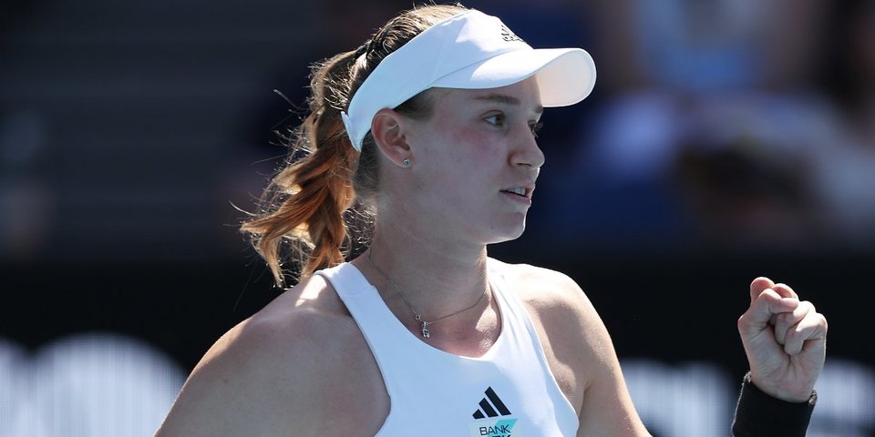 Рыбакина обыграла первую ракетку мира и вышла в финал турнира WTA 1000 