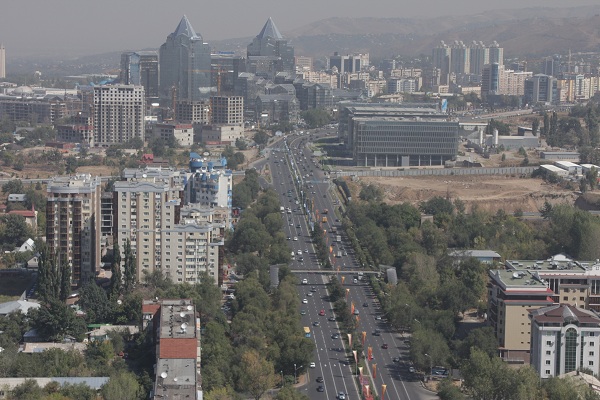 В Алматы улицу Жубанова пробьют до границ города