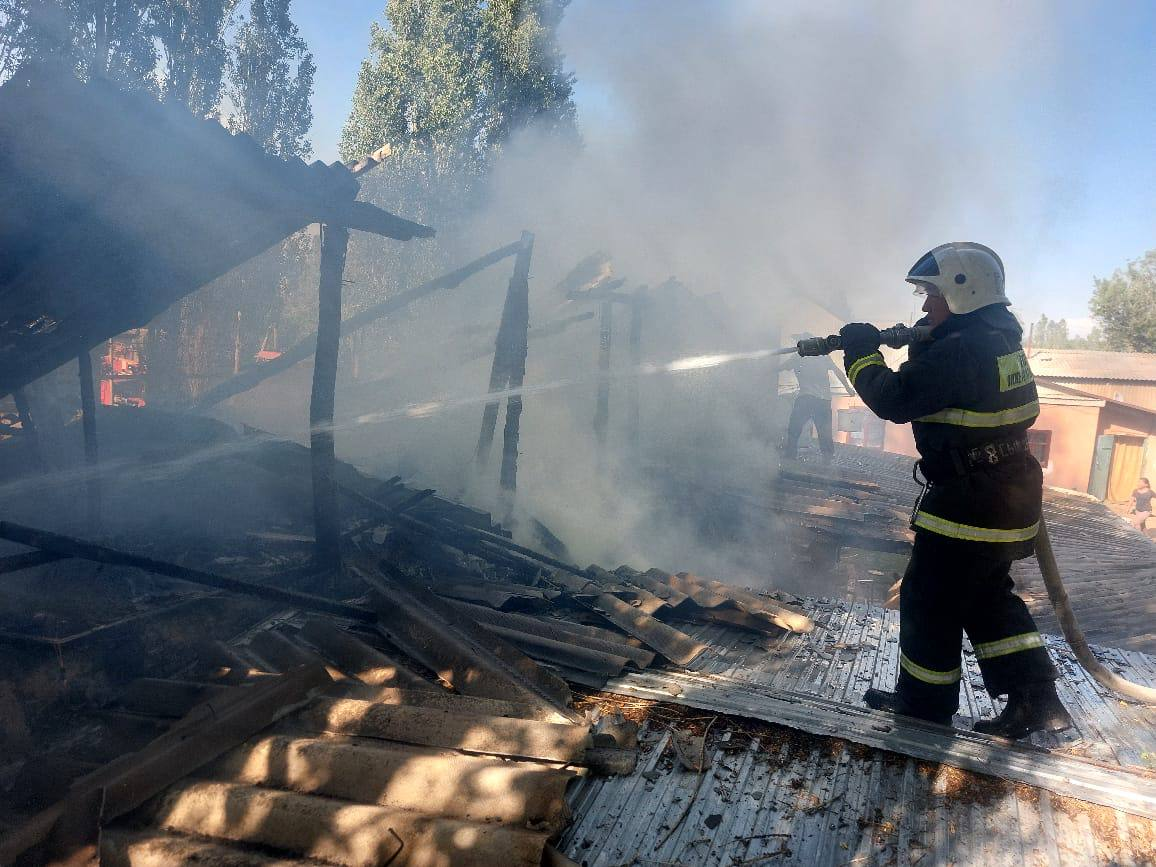 В Таразе предотвратили взрыв двух газовых баллонов