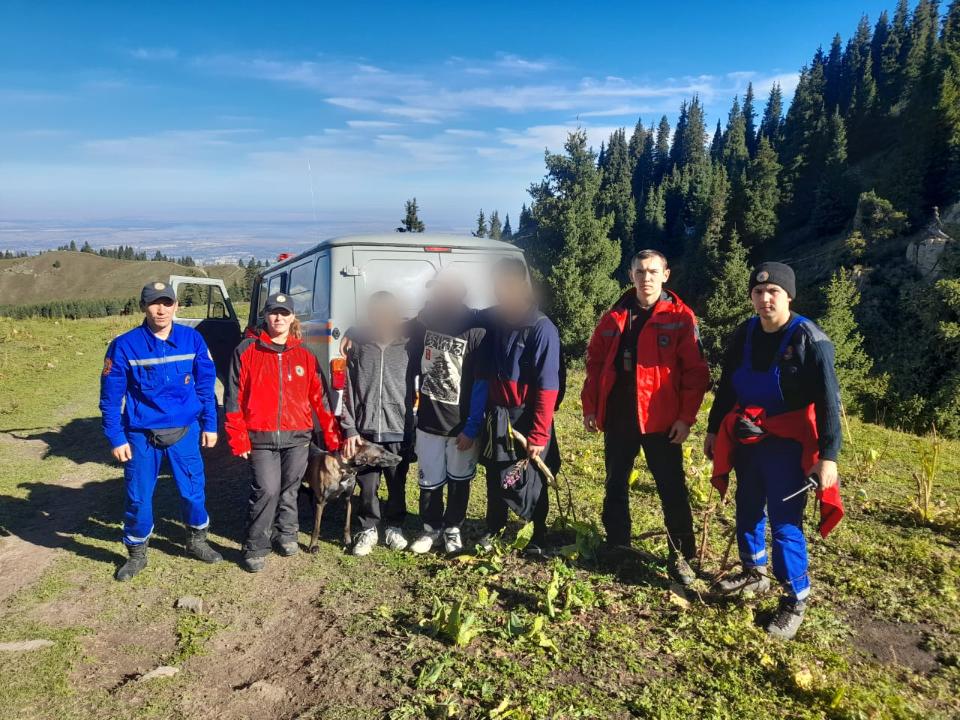 В горах Заилийского Алатау заблудились трое подростков 