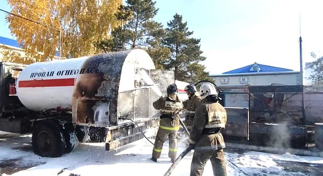 В Петропавловске на АЗС произошёл пожар 