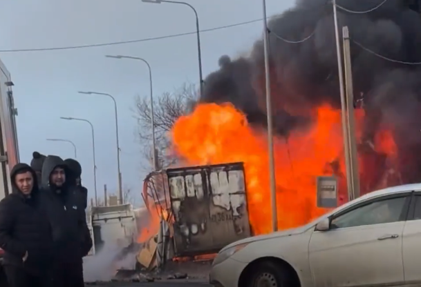 Фура взорвалась в Хромтау - видео