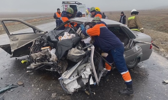 Четыре человека погибли в смертельном ДТП в Жетысу