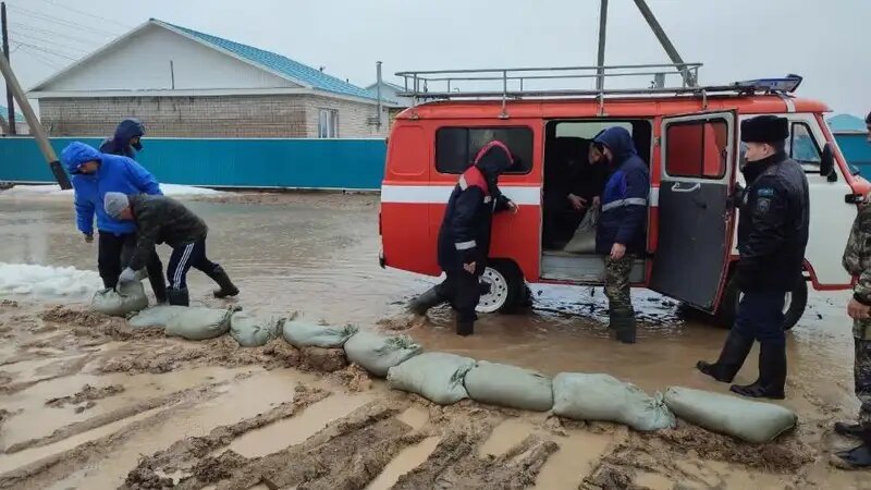 Паводковая обстановка осложнилась в несольких областях республики