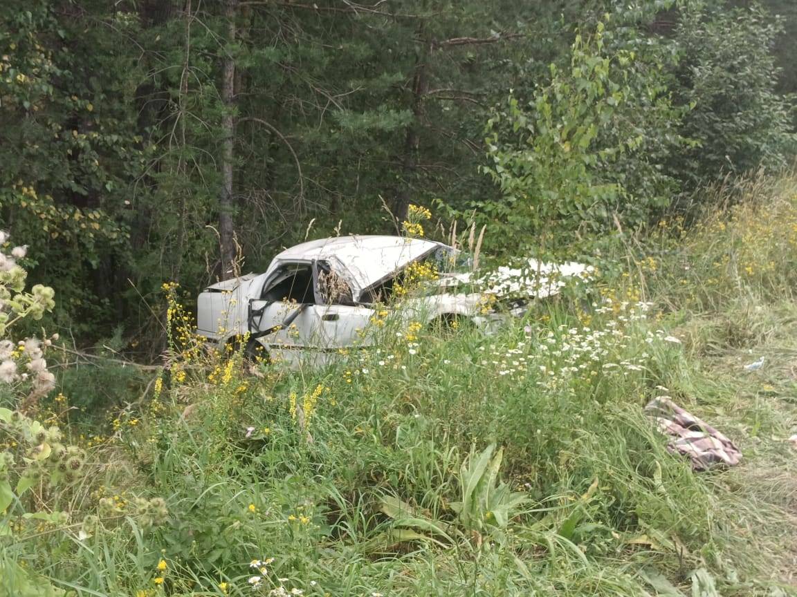 Автомобиль улетел в кювет на трассе Усть-Каменогорск – Риддер 